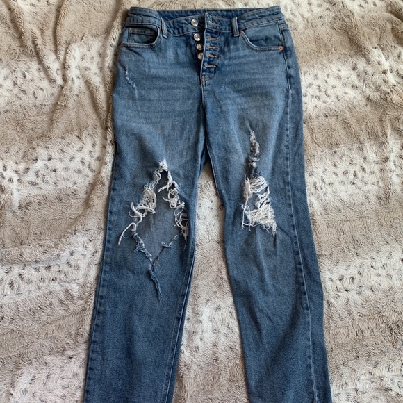 Wilde Fable High Rise Ripped Jeans Size 4 - Picture 2 of 6